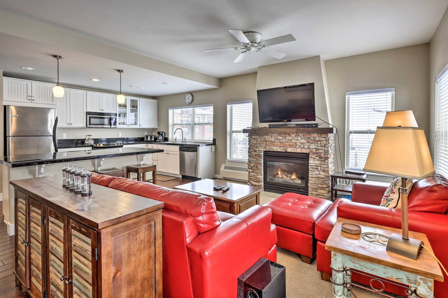 Ski-In/Ski-Out Luxe Mountain Getaway in Granby