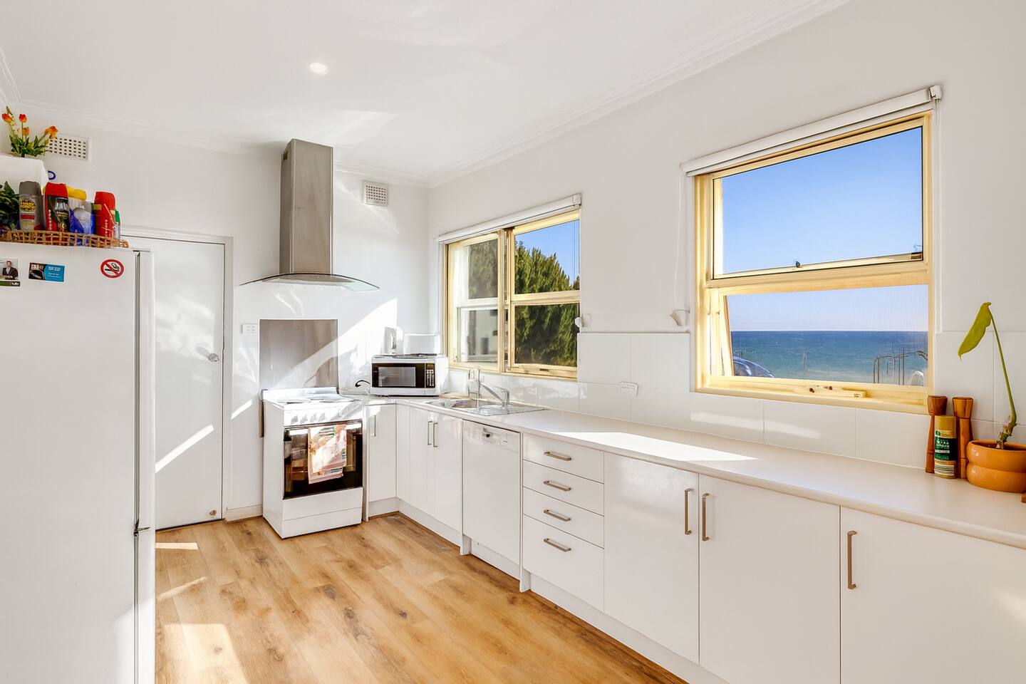 Modern kitchen overlooking the water