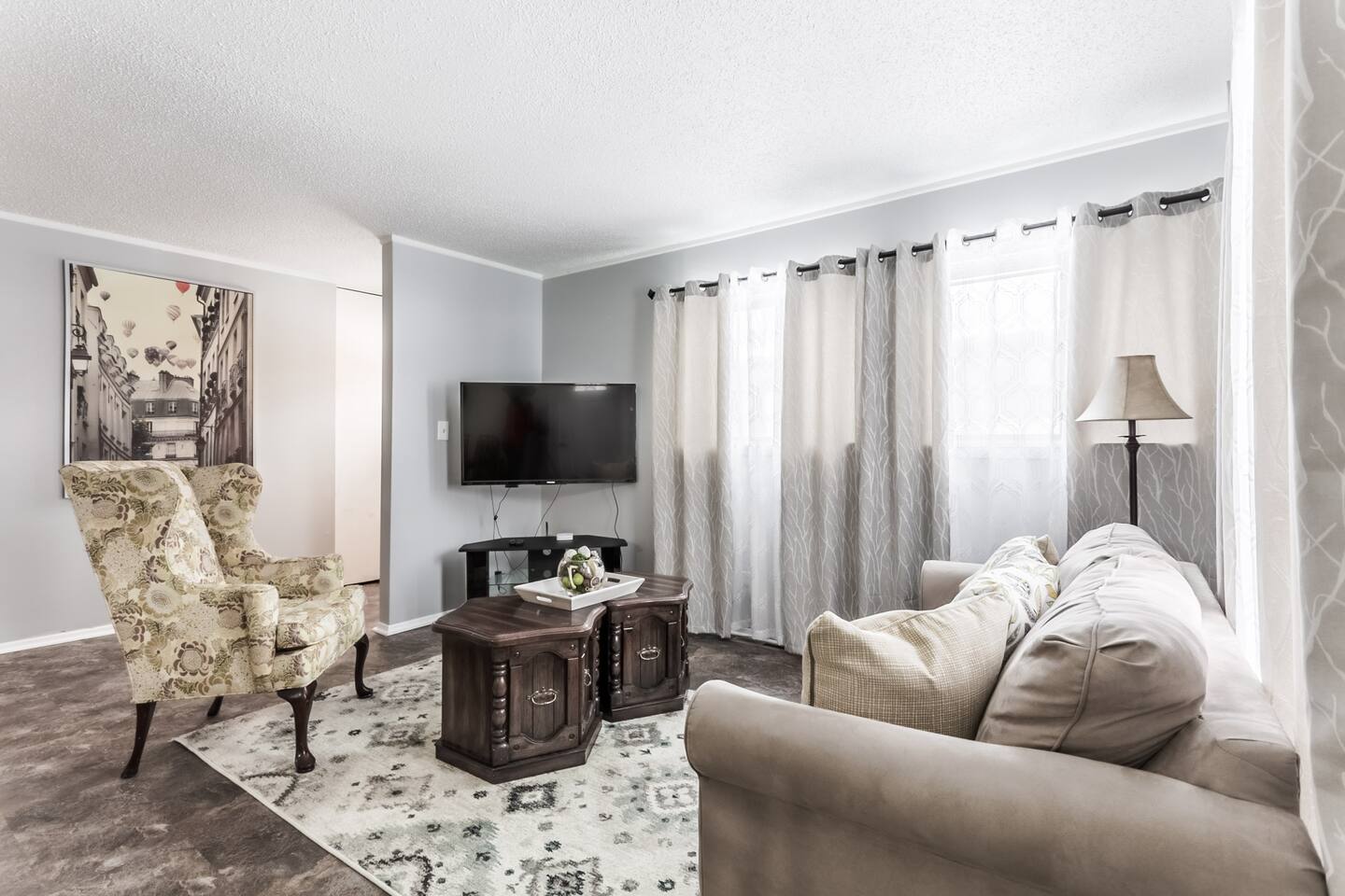 Newly renovated duplex for 8 - part II