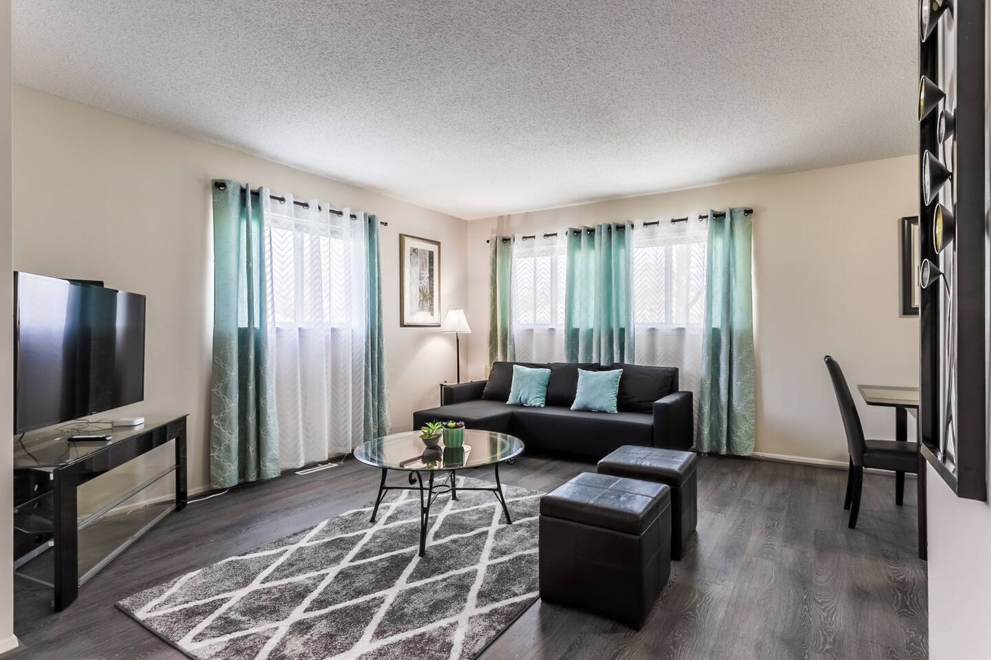 Cute and charming duplex - unit 2