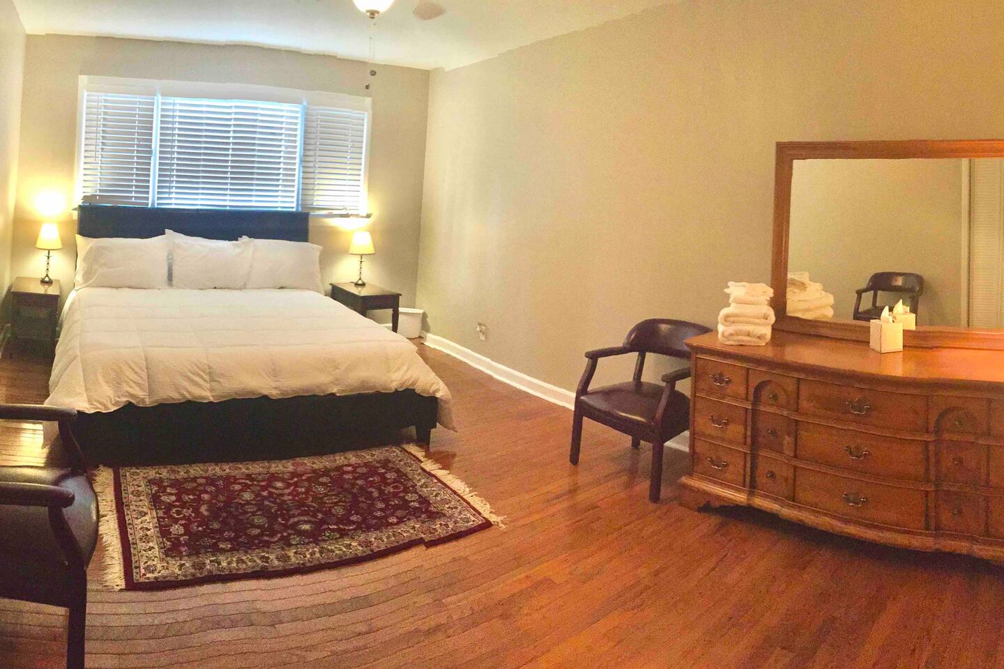 1st Class Rentals 5 Bedroom House