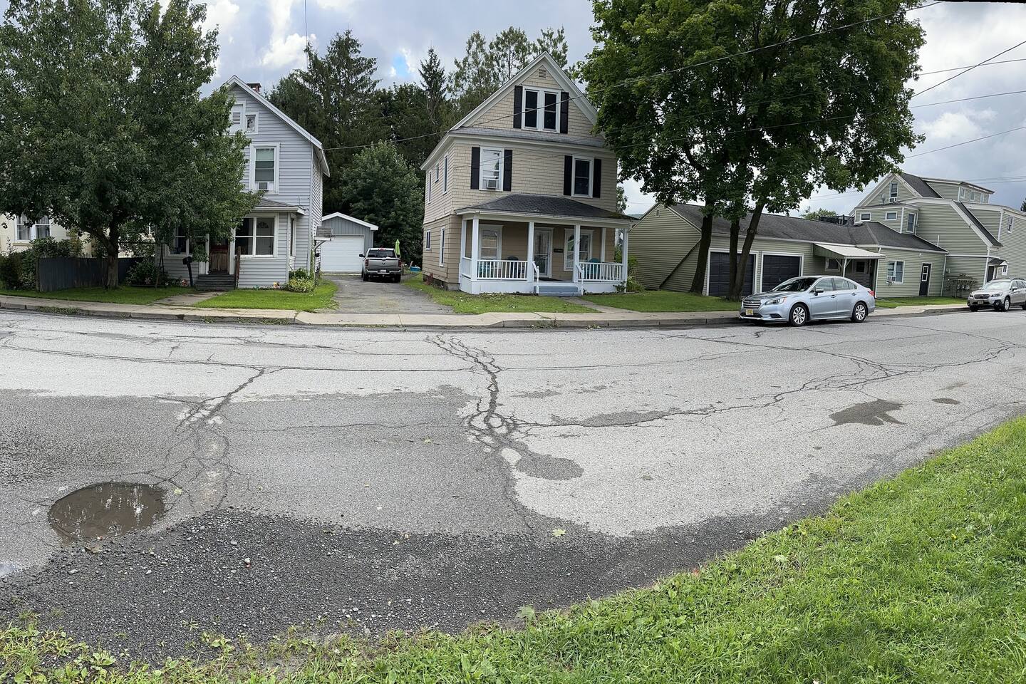 1st Class Rentals Munson Manor III at Murdock