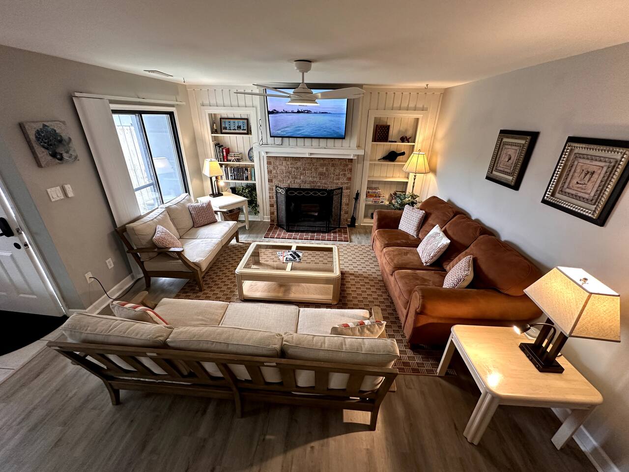 KH Escape Pool Tennis Bball & 0.8 mi to OBX Beach!