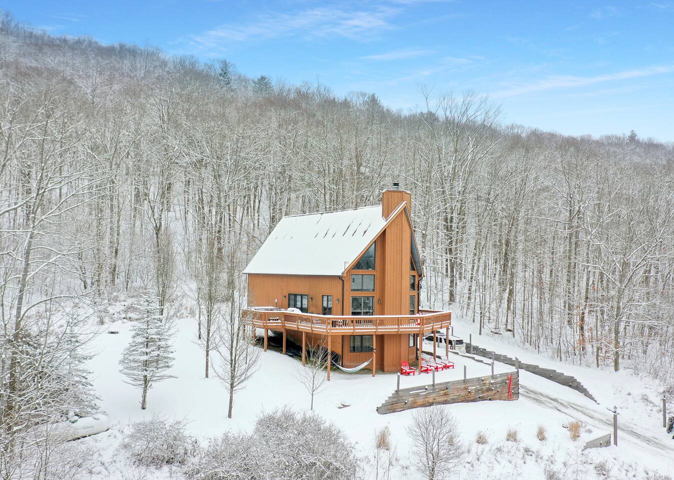 The Ridge Chalet in Ellicottville Hot Tub & Sauna