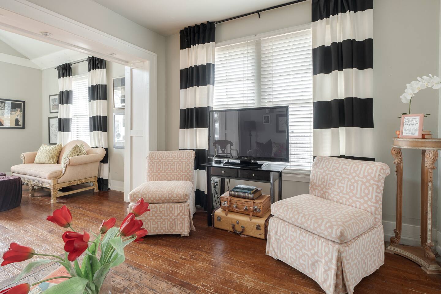 Historic Bungalow Walkable District - Holiday Home