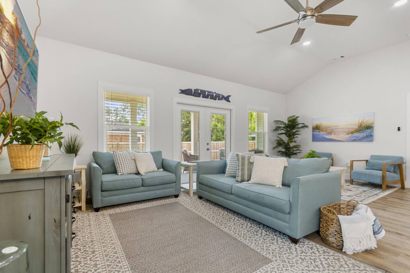 Blue Ono Cottage, Hot Tub, Fire Pit, 5 m to Beach