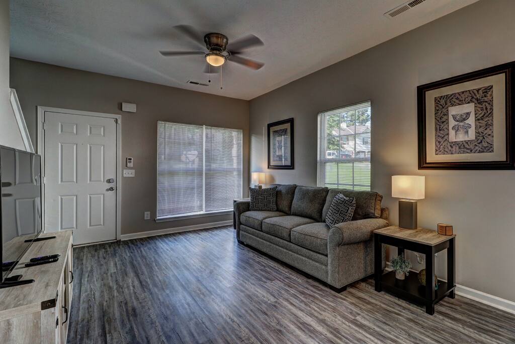 Pet-Friendly Stay | Near ATL & Attractions!