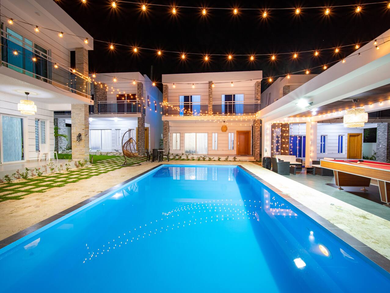 8BR Private Villa in Sosúa - 2 mins from Nightlife