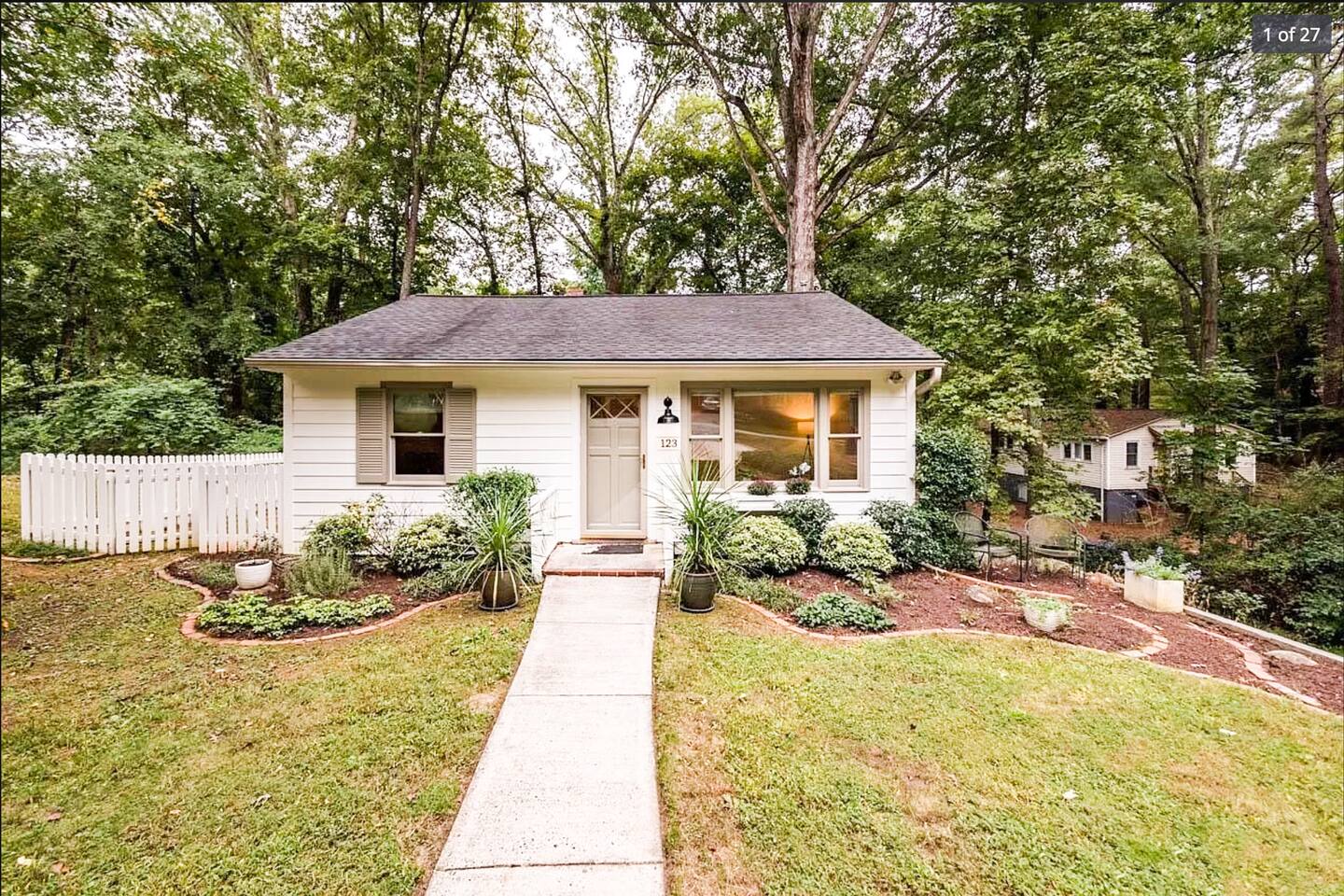 UNC Cottage near Univ Hospital, YMCA, Franklin St