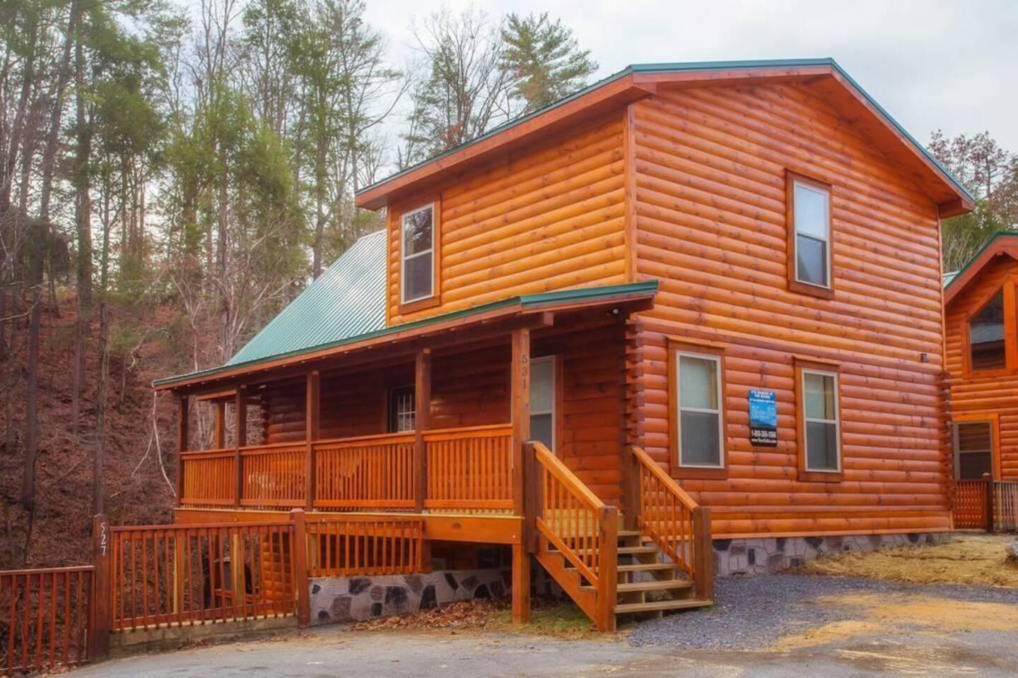 Papa Wolf's Cabin - POOL Community