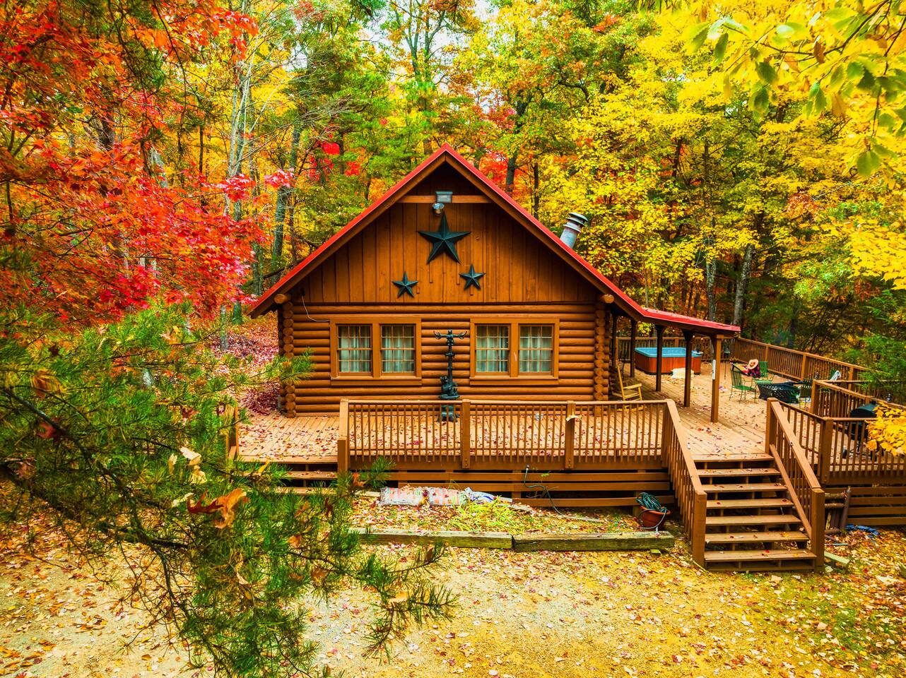 Sauna| Theatre|ArcadeI HotTub | Golf |Crib| Pets