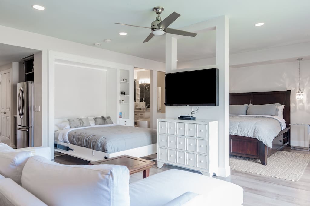 Luxurious La Costa Condo!