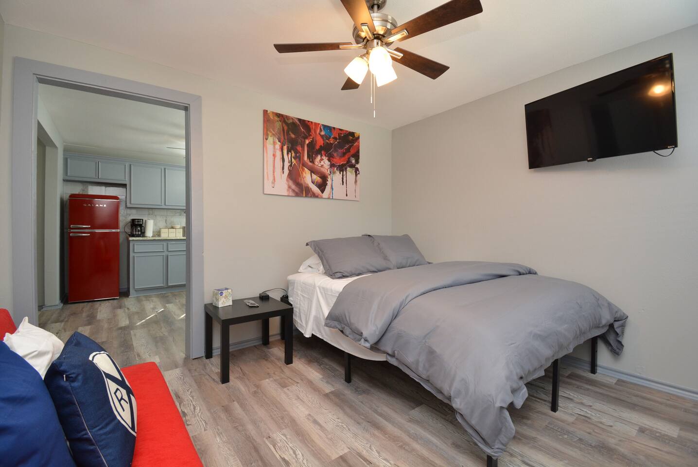 SuperValue Suite #5 @ East End Revitalized