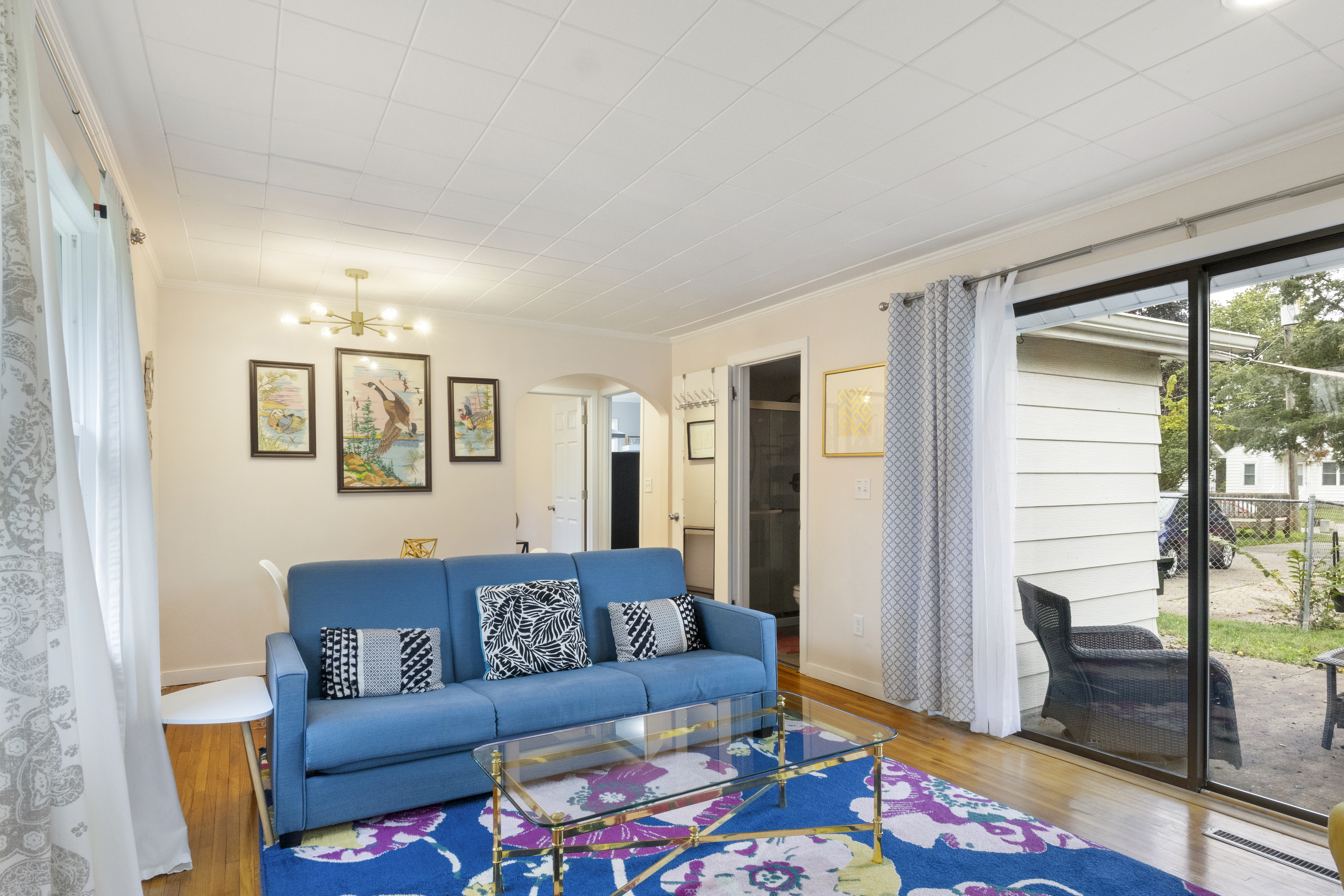 The Little House | 1 mi from downtown, Love Pets!