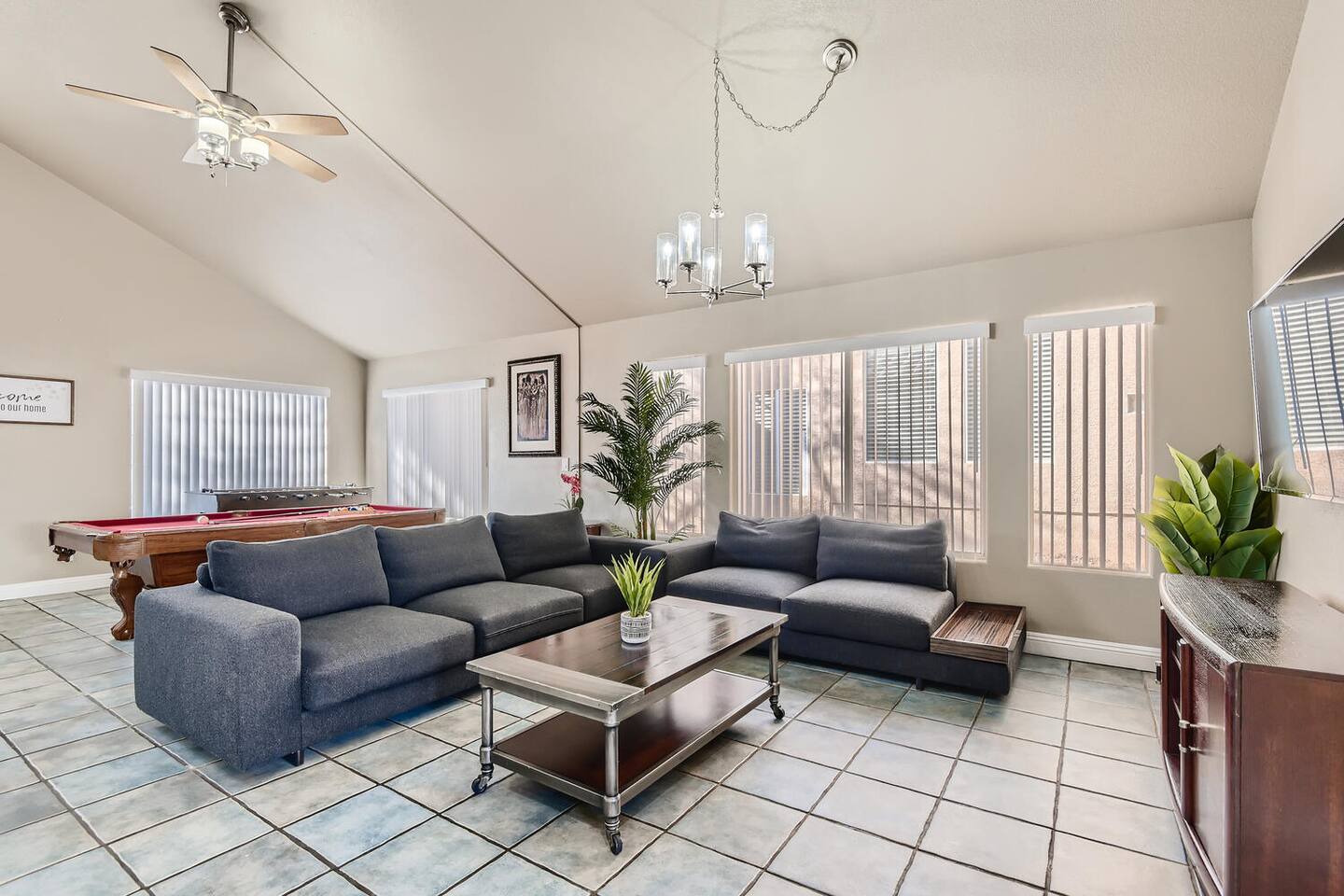 Charming 3 bedroom home with a relaxing Patio