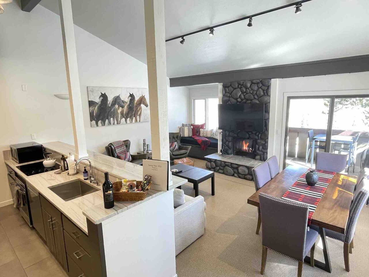 2B, 2B Aspens Condo Raspberry, Min from Skiing!