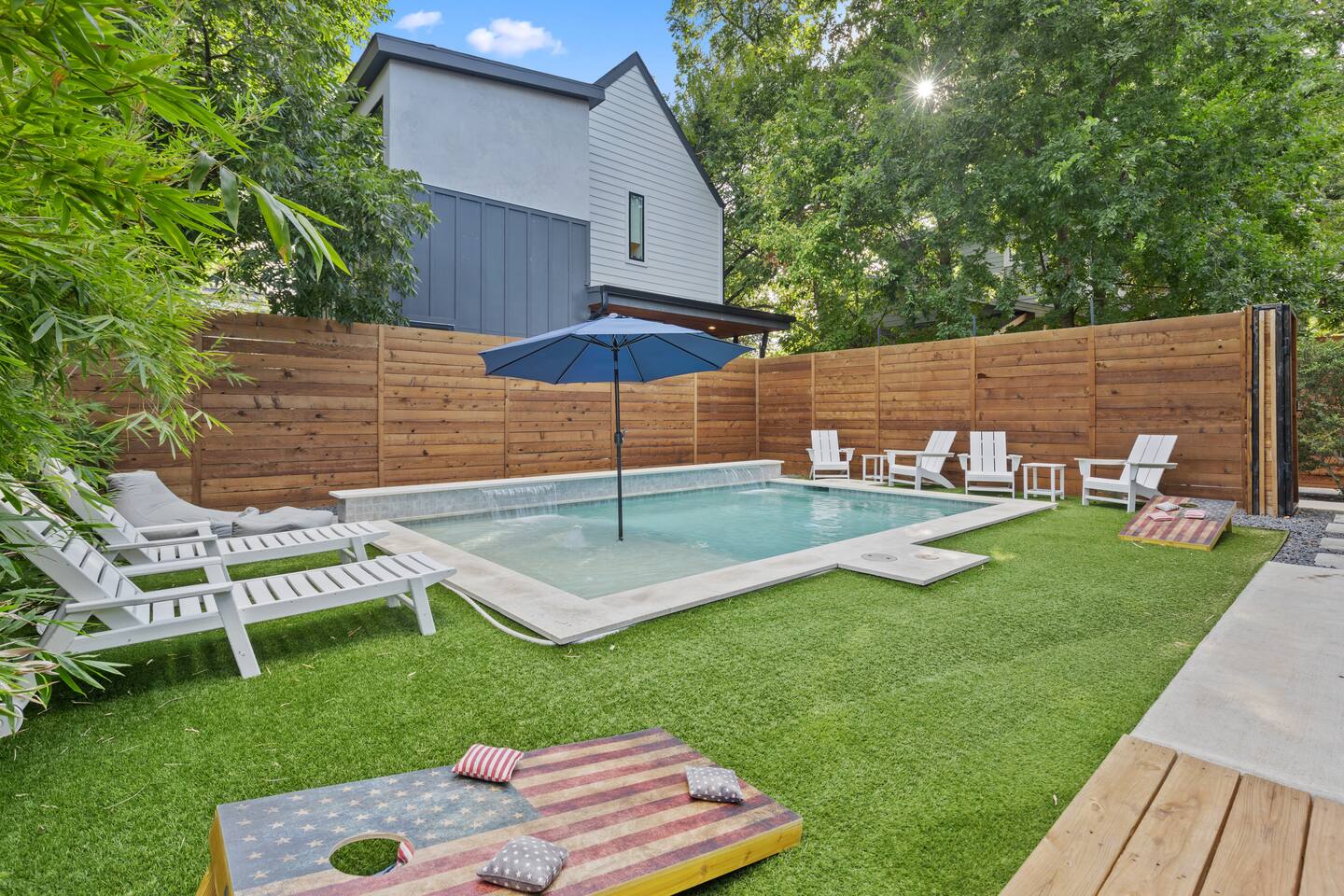 Downtown Luxury Oasis - Heated Pool! (5 Bedrooms)
