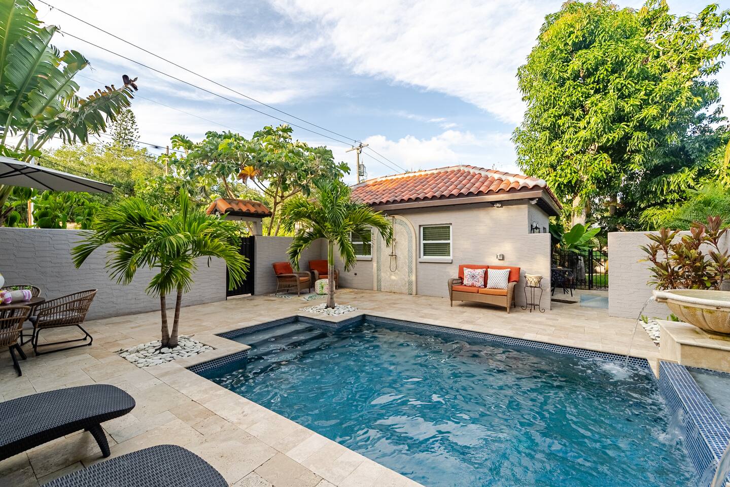 Pool Courtyard, patio with fire pit, 2 mls downtown VR24-00130