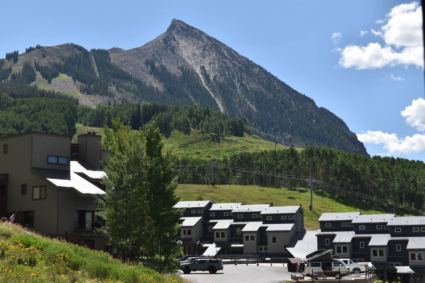 Ski In/Walk to Lifts, Hot Tub, Garage, Fireplace