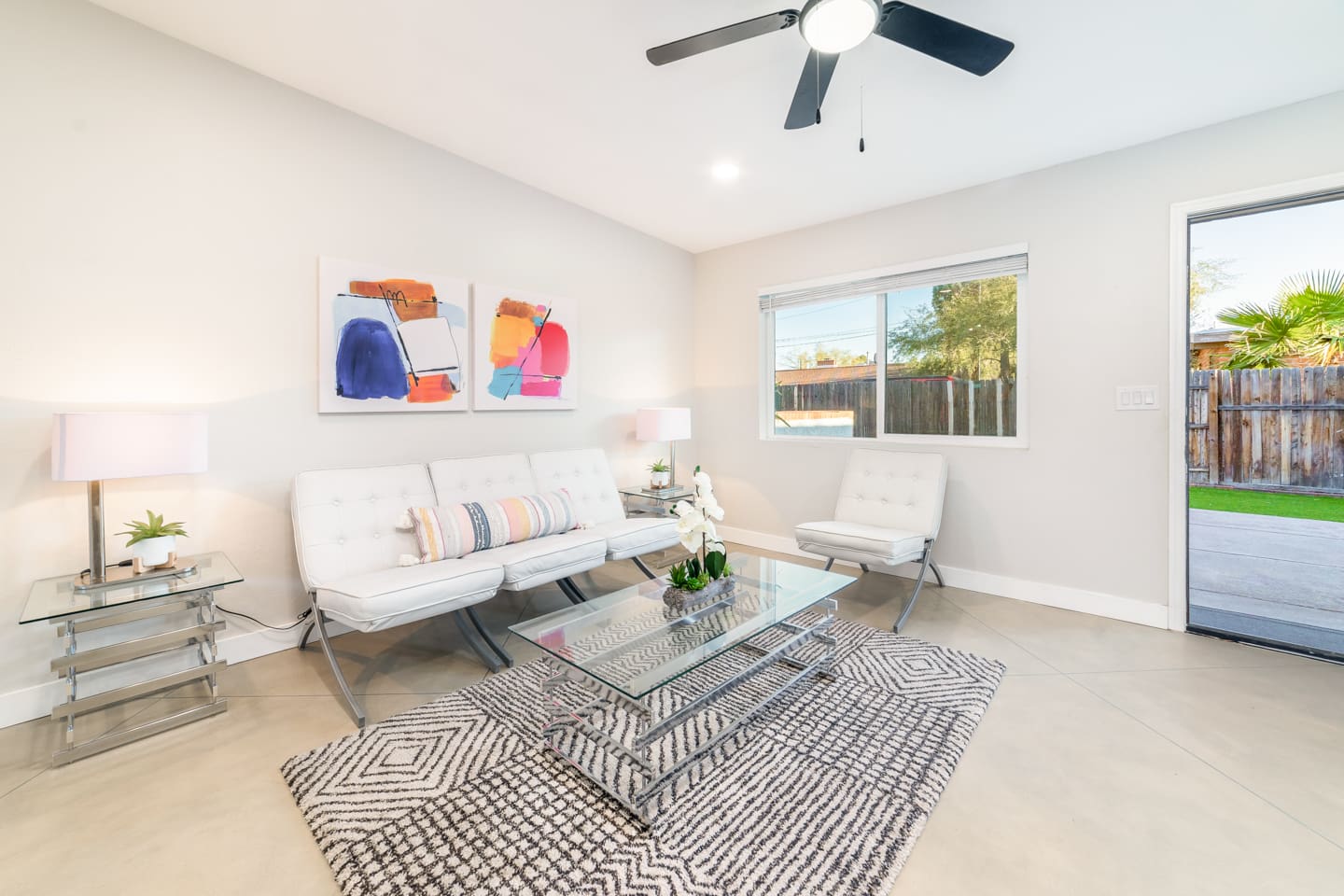 Cozy 2BR Townhome in Central Tucson Wow