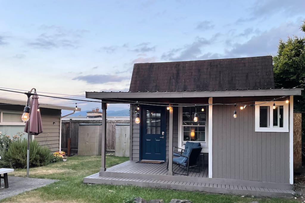 Bellevue stay Lake Sammamish-Thoughtfully designed