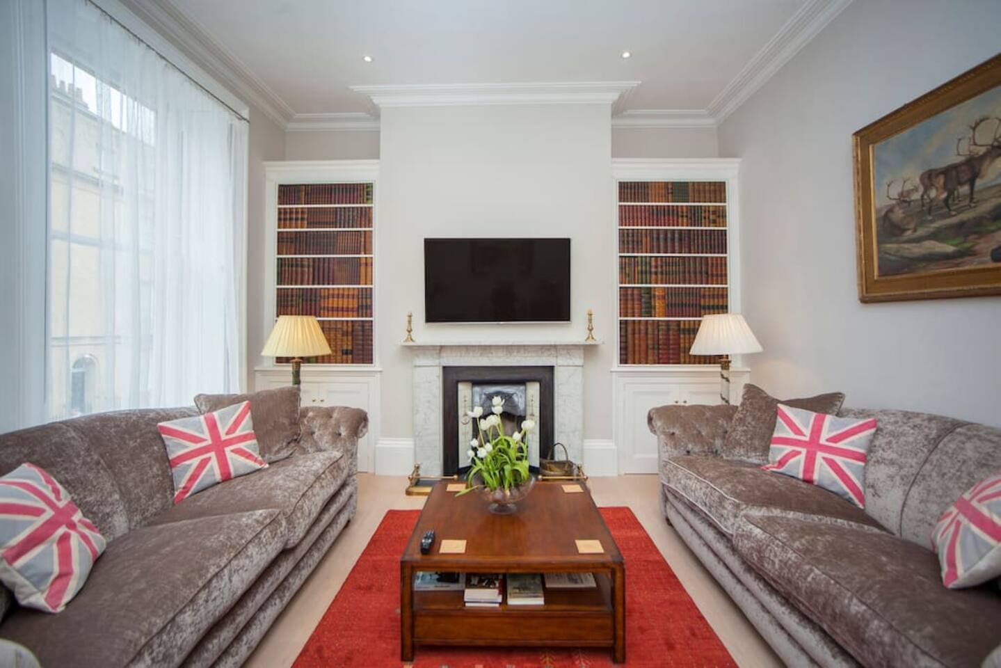 Lux City Centre Property, Sleeps 8