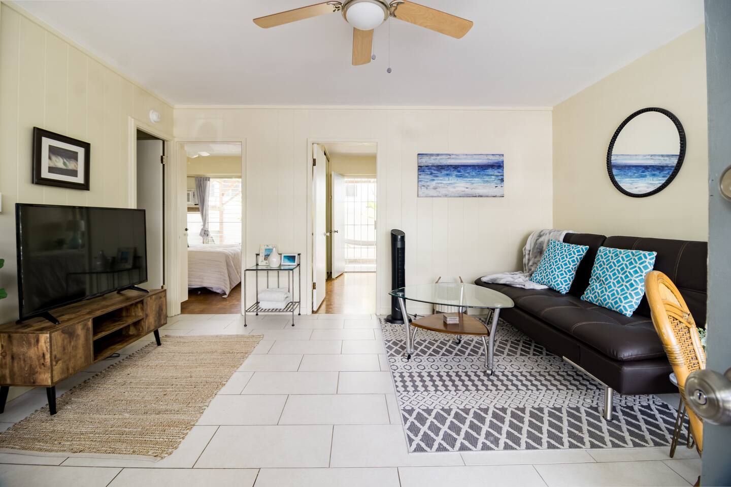 2BR Central HNL Condo for Extended Stays