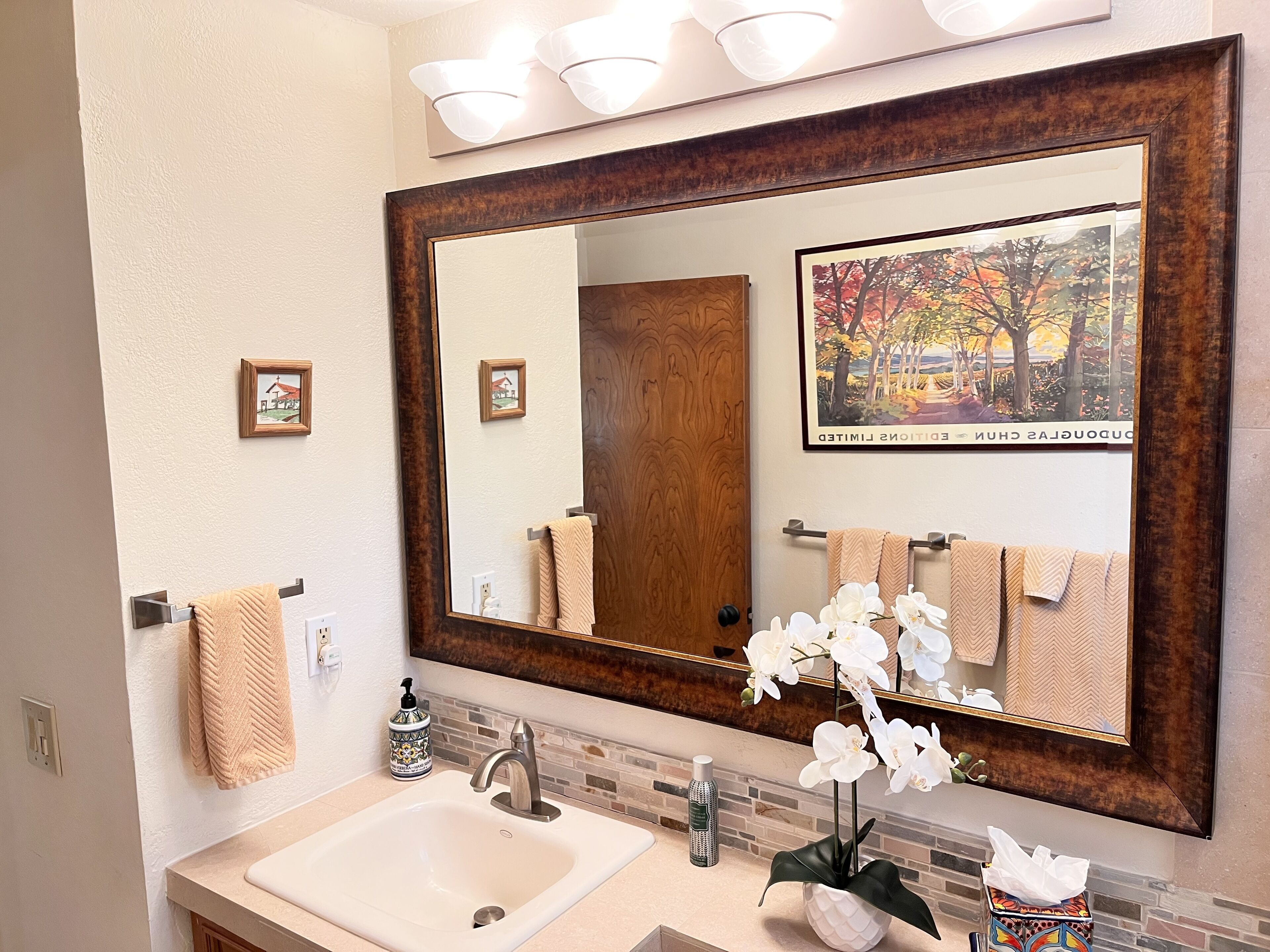 Hall bathroom vanity.