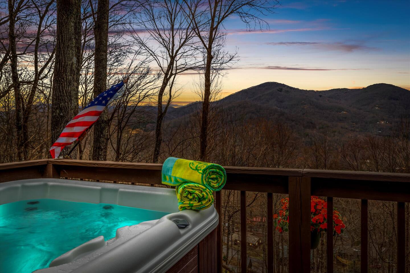 Bella Vista-Hot Tub/View/Pets/Clean/King Beds/Gem