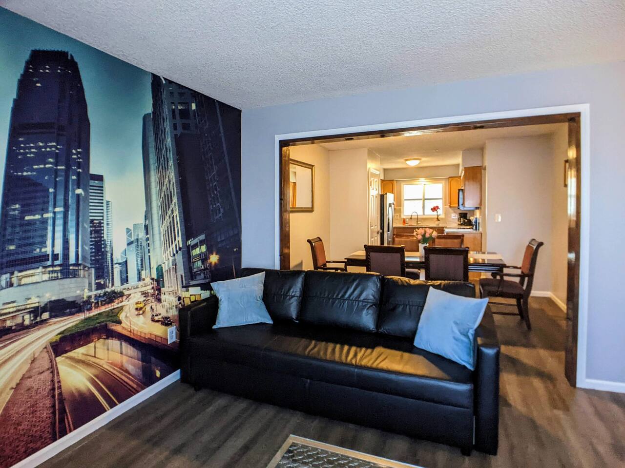 *Cozy, clean & spacious townhouse - Unit 1