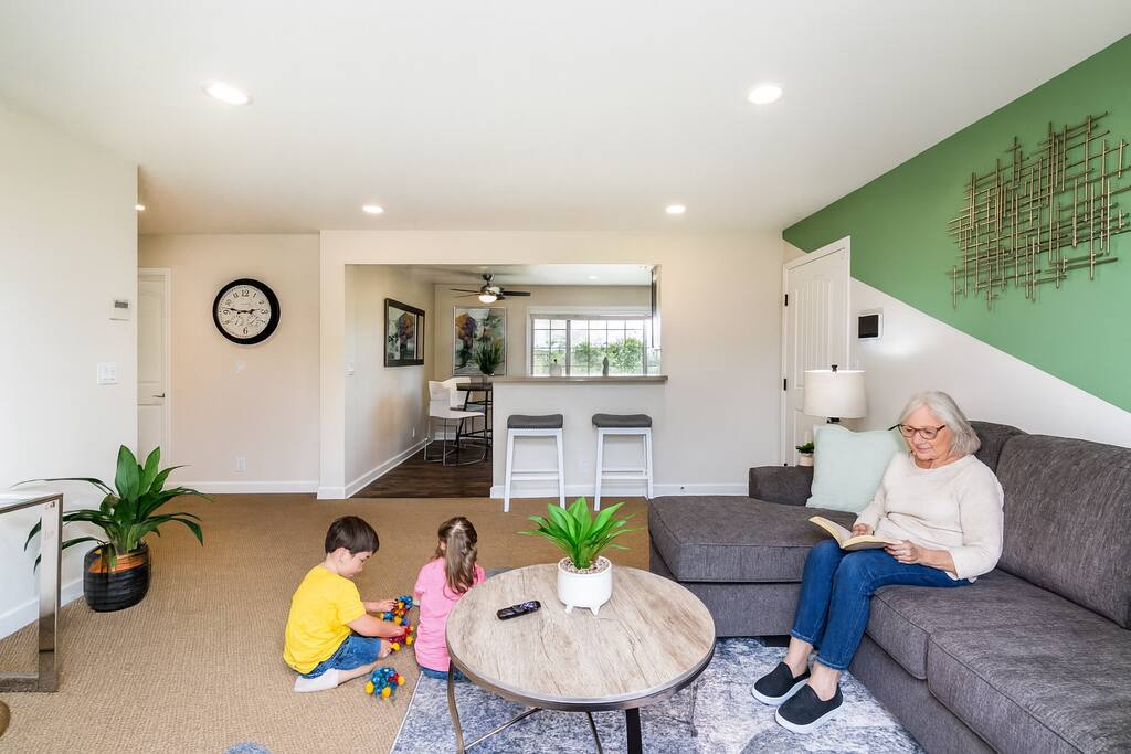 Peaceful Gated 2BD near FSAC/CLU/Proactive Sports
