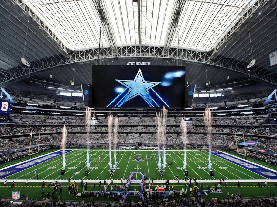 Bob Marley Pool Party Bar Hot Tub BBQ & Fire Pit