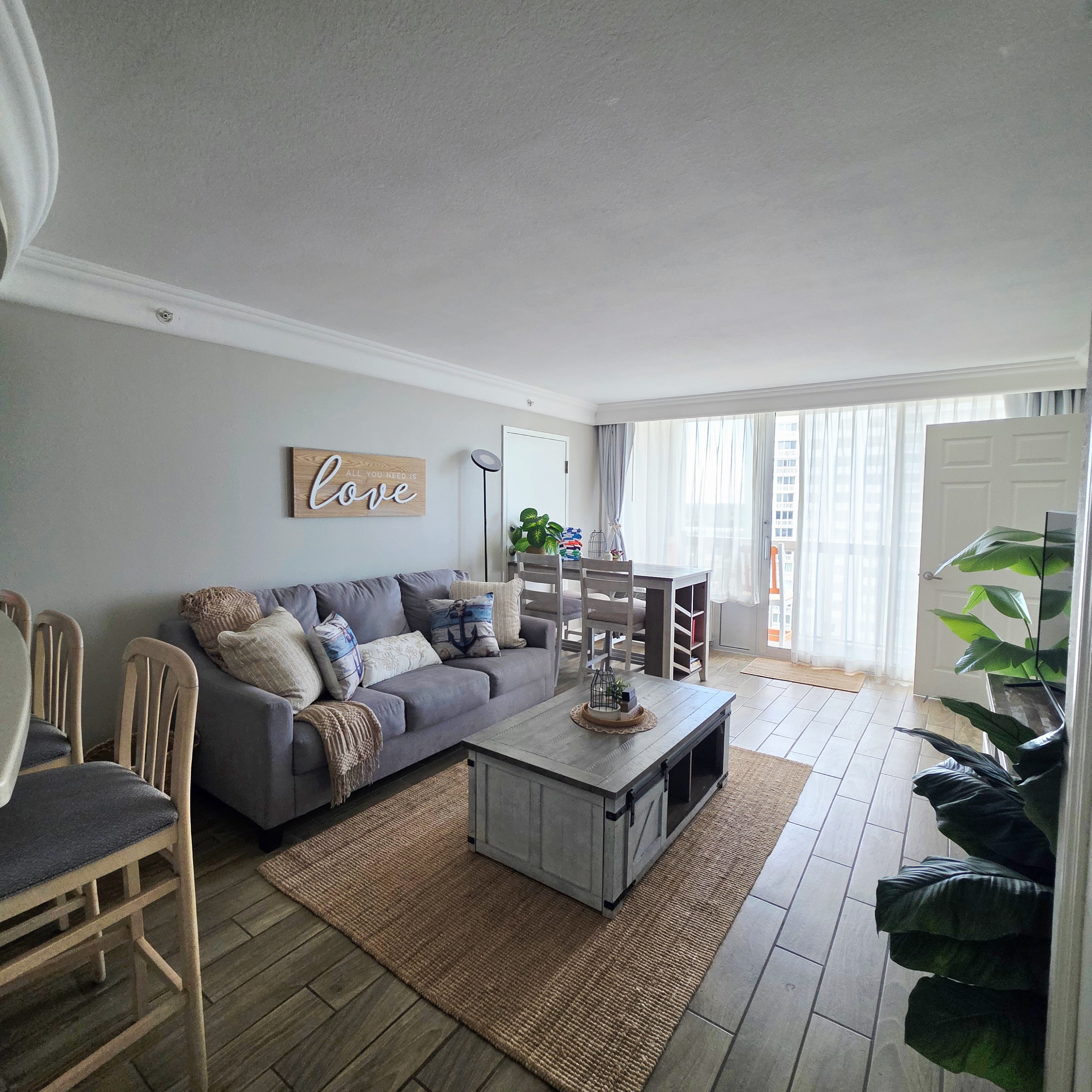 Private balcony ocean view 1 bedroom full kitchen