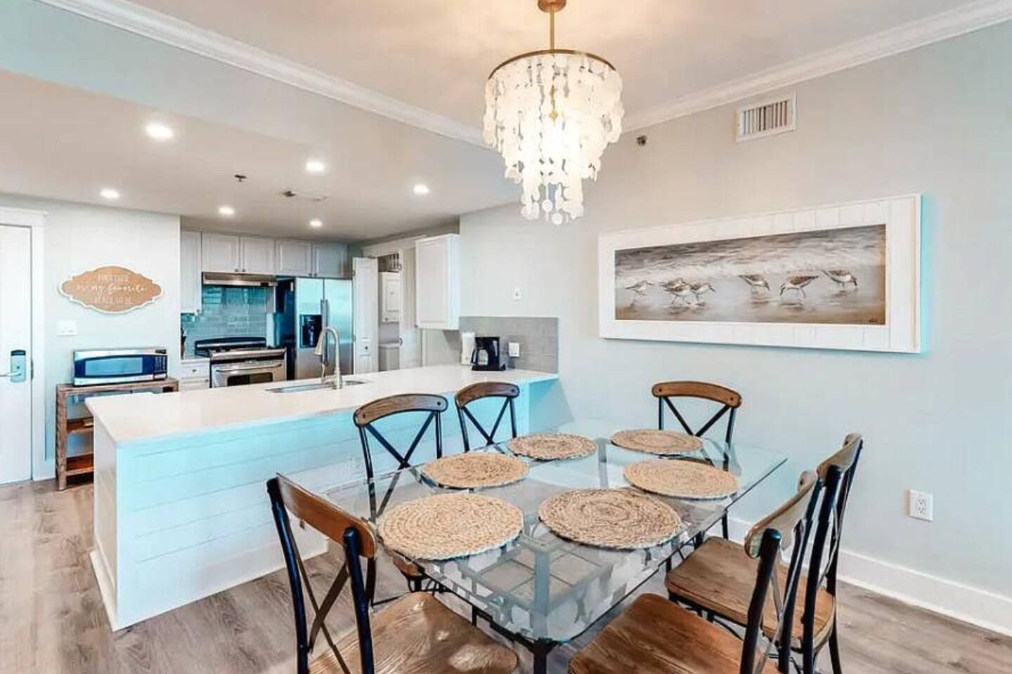 Gorgeous Condo that sleeps 8 at the Waterscape Resort unit A621!