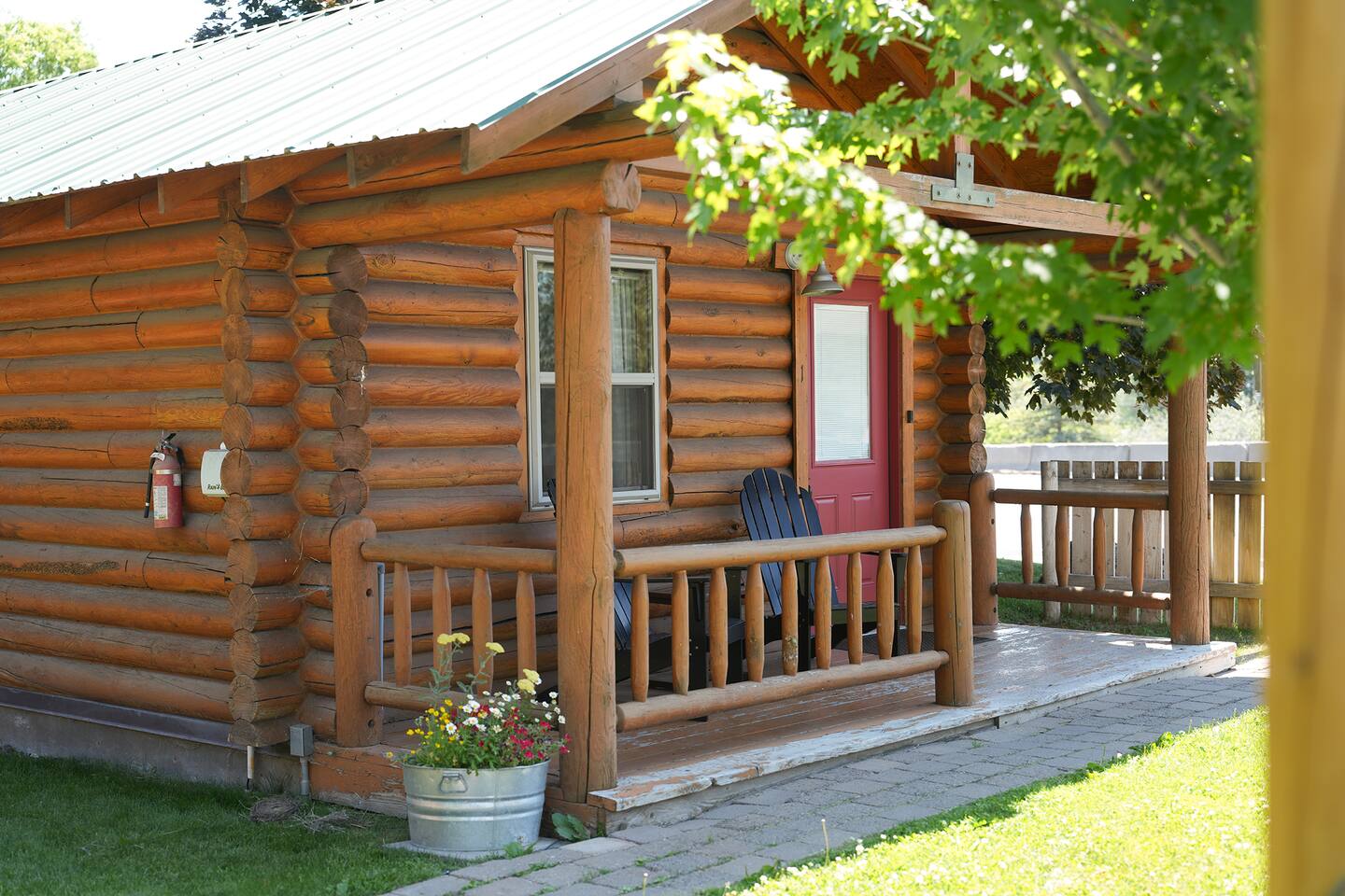 Long Horse Ranch! The bunk house Cabin#1