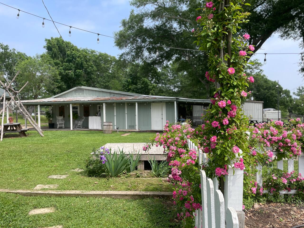 The Old Dairy Guest House Small Farm
