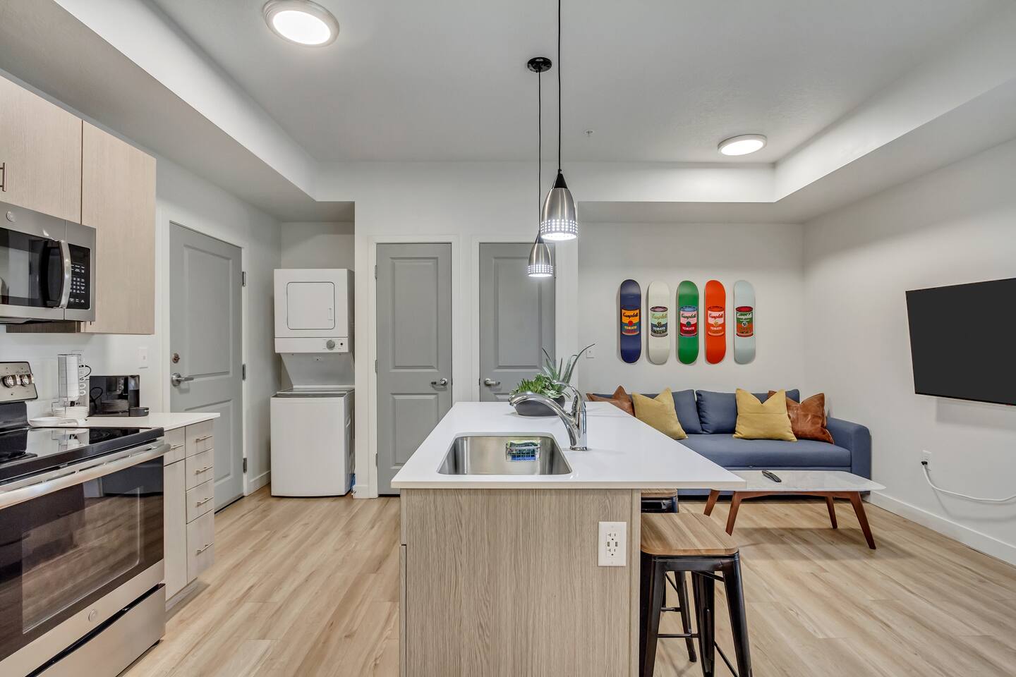 100 South Downtown SLC Queen Studio+Sleeper w/ Gym