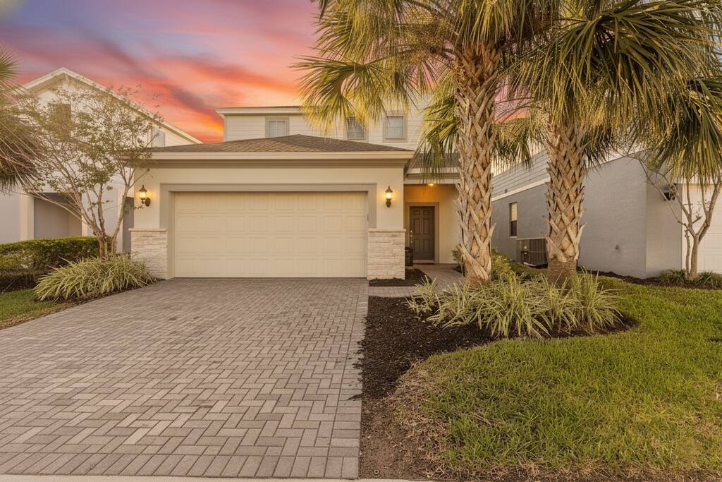 Private Heated Pool, Pets ok, 4mi to Disney