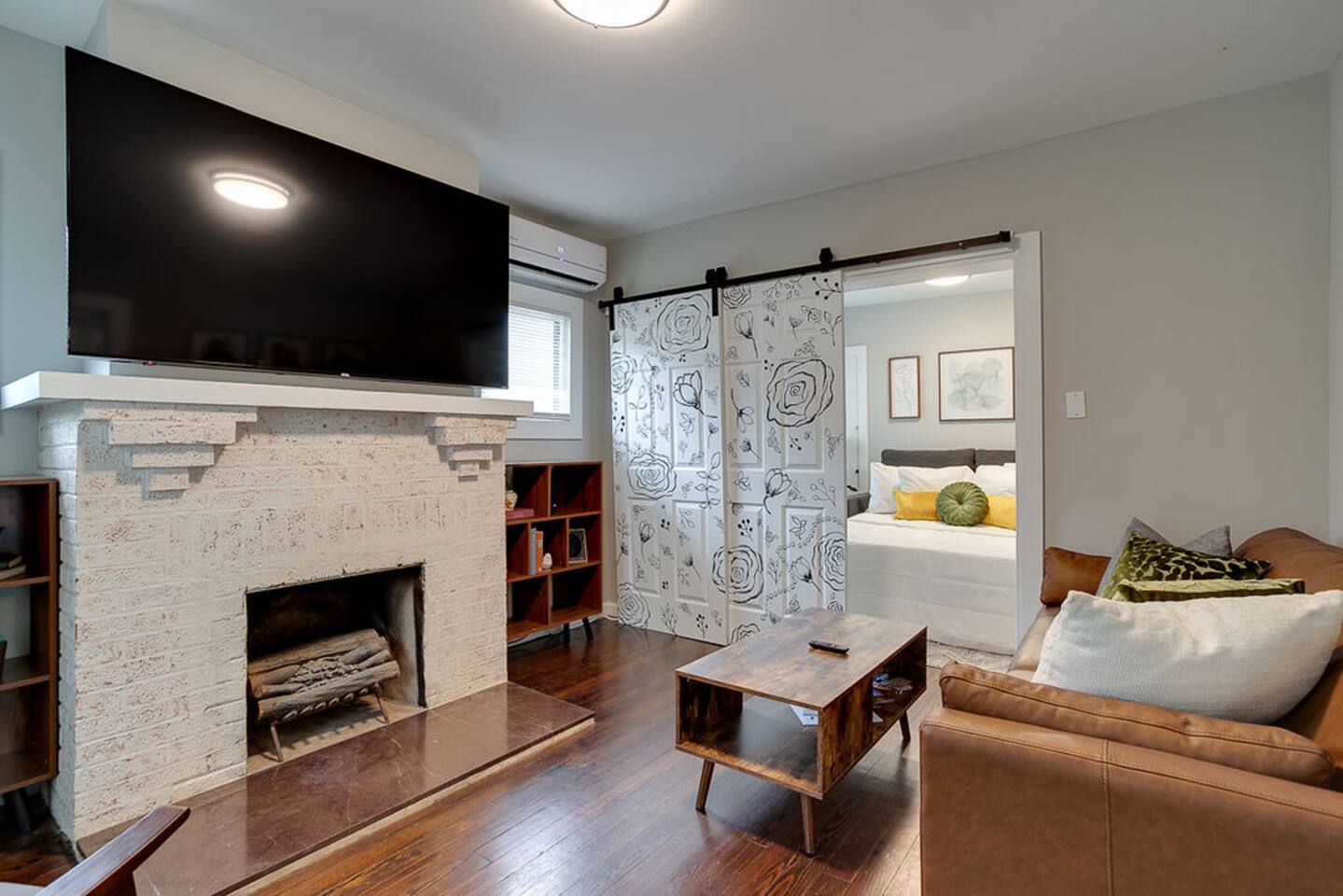 Winter Special- 1 Mi to UK & Downtown & Rupp