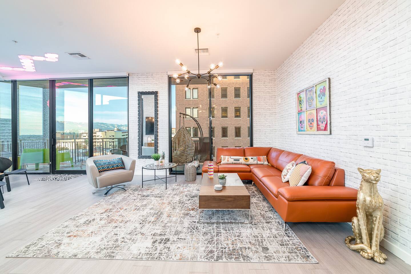 Top Floor Views Best In Downtown Wow