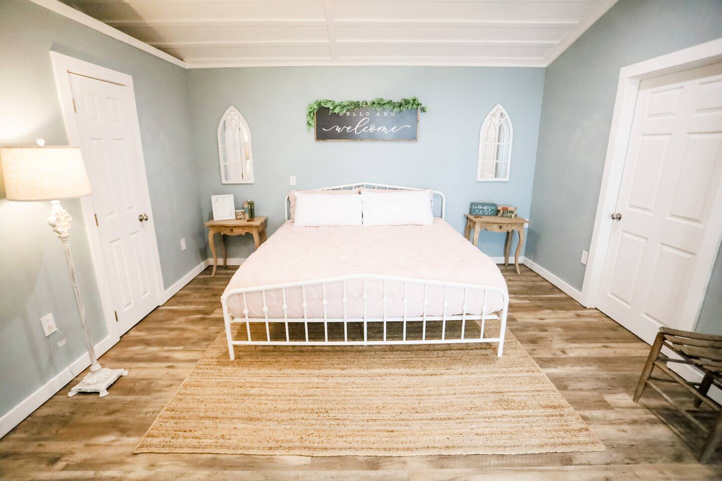 NEW - Adorable Cottage w/Full Kitchen/Tandem Bike