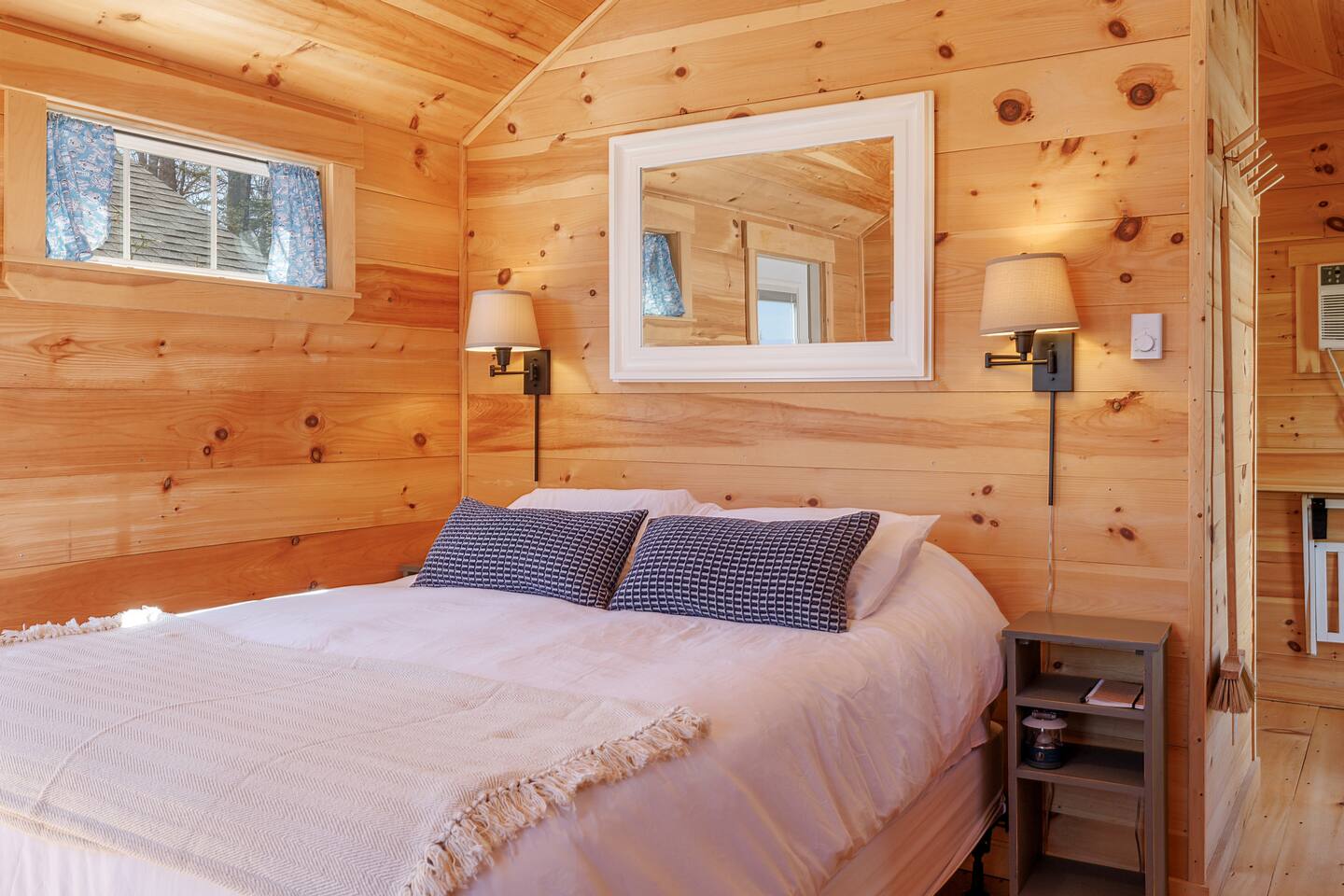 Cozy Cabin 3 •Forest Escape •Cedar Sauna + Firepit