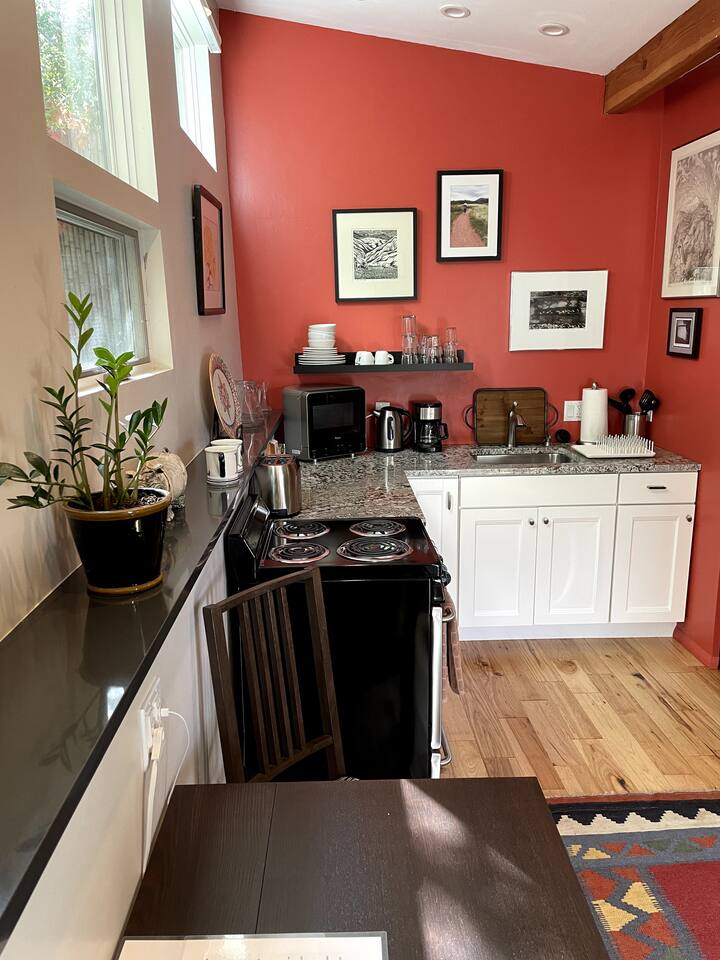 The Love Shack @ Manitou Cog/Incline