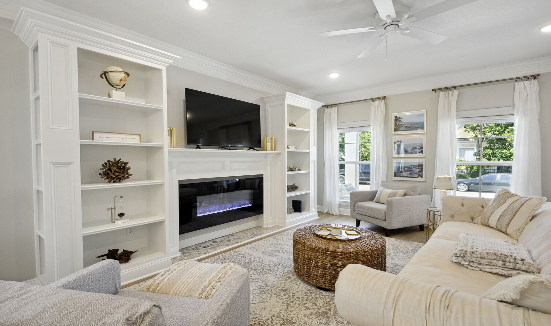 Luxury home walkable to the beach