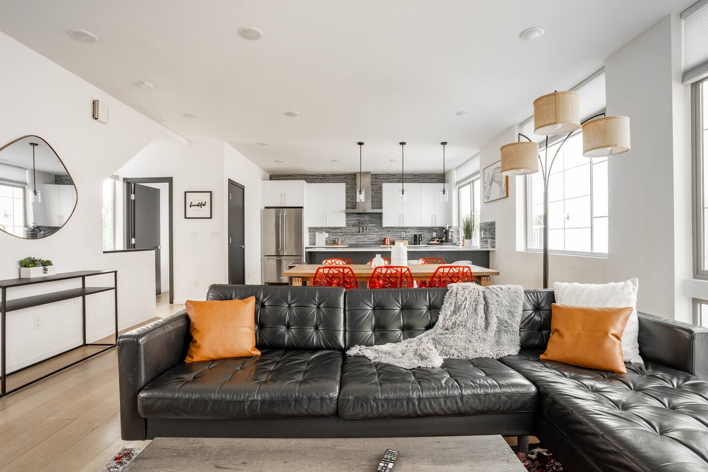 Chic Seattle 4BR | Rooftop Deck+Prime City Access