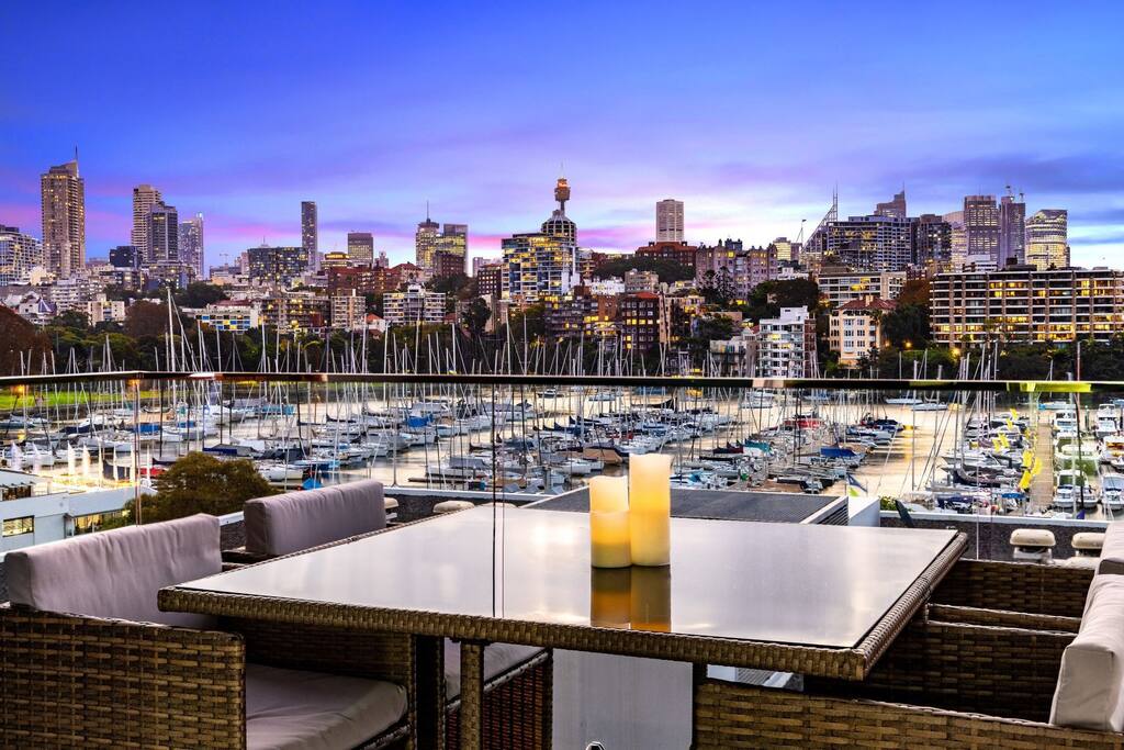 Stunning Sydney Harbour Views + Free Parking