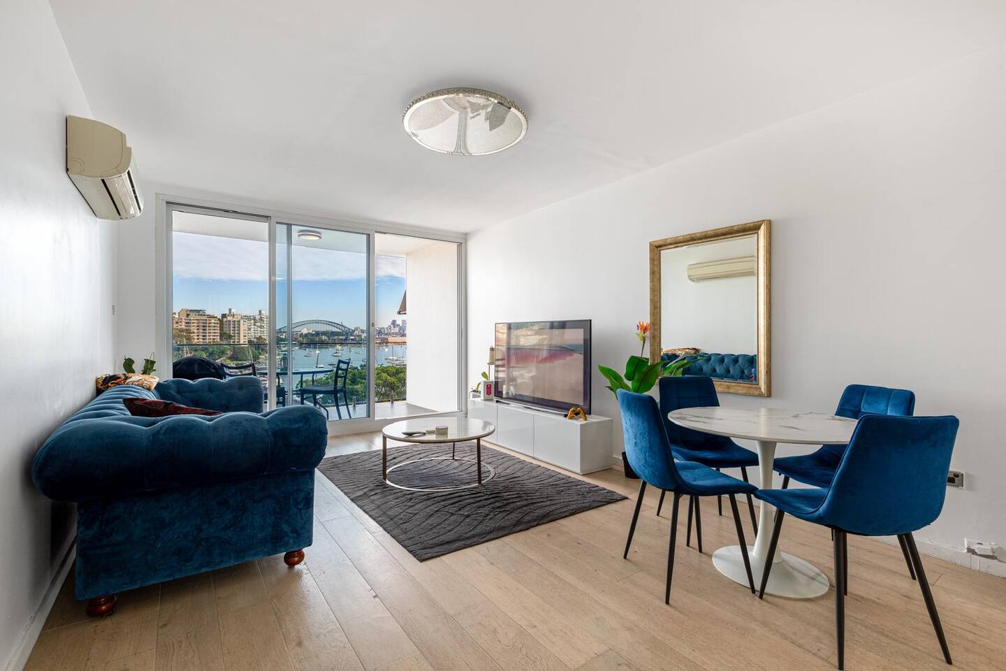 Darling Point Waterfront - Harbour Views & Parking
