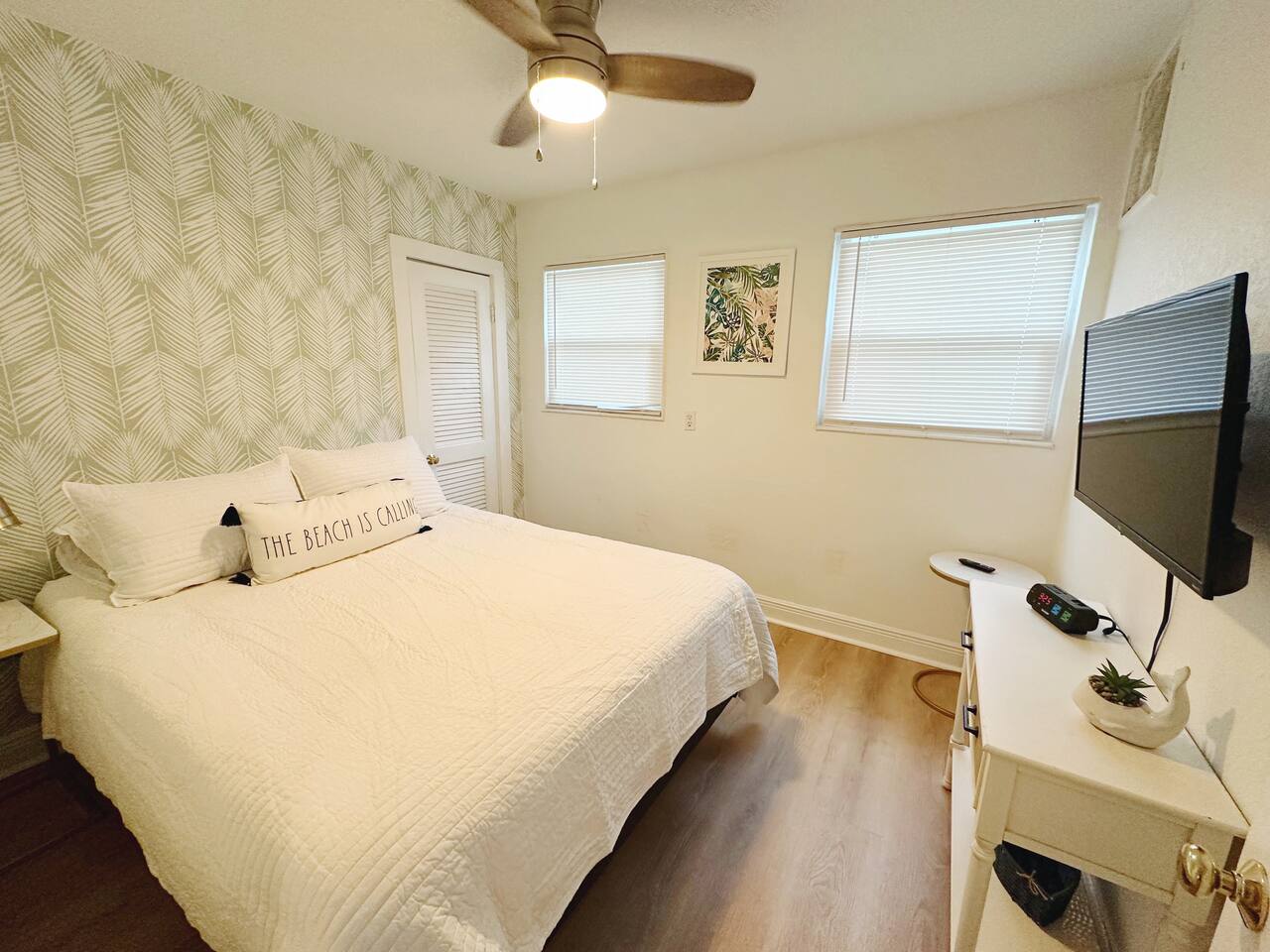 Oceanside Timeless Escape Cottage