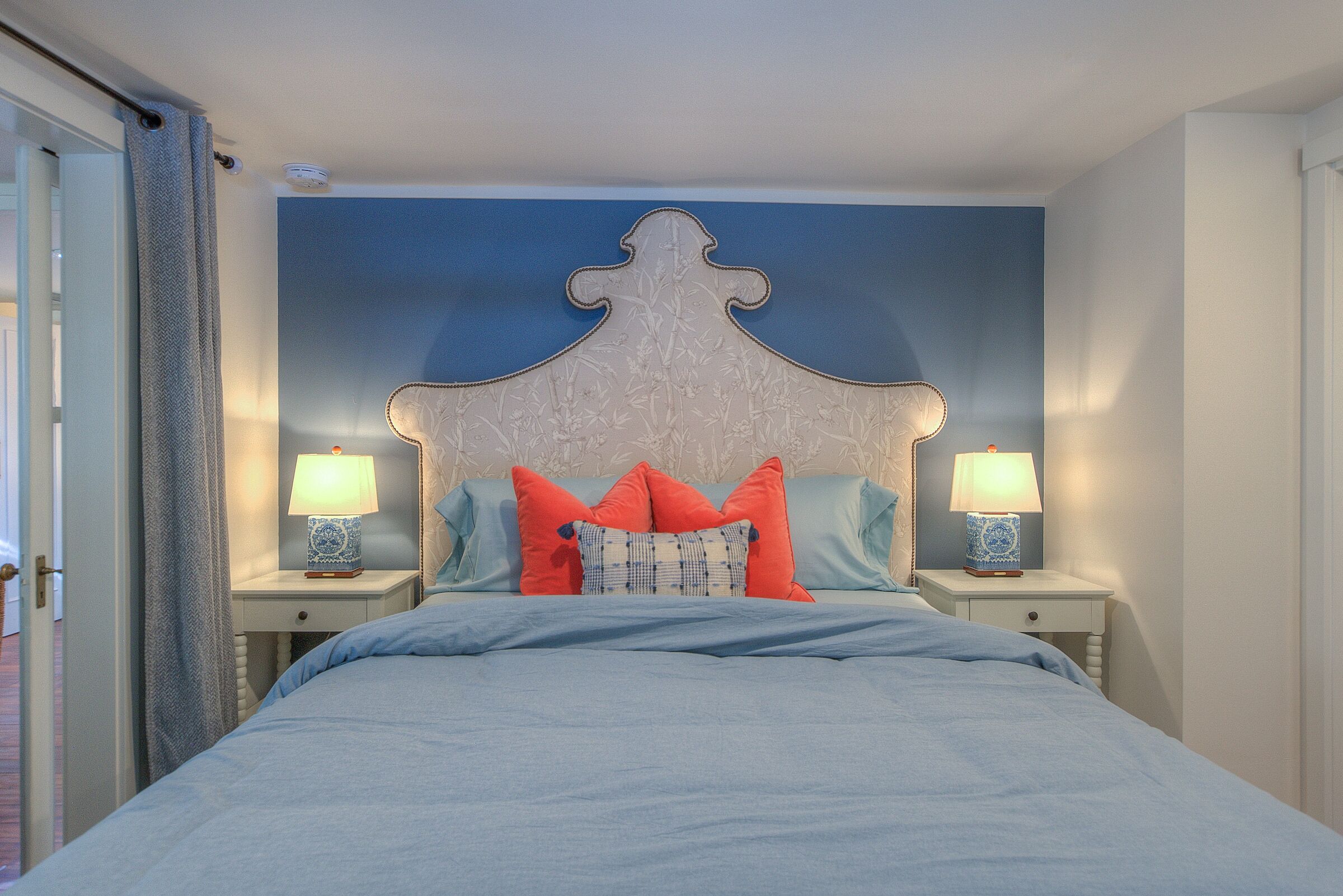 Downstairs is a queen bed.