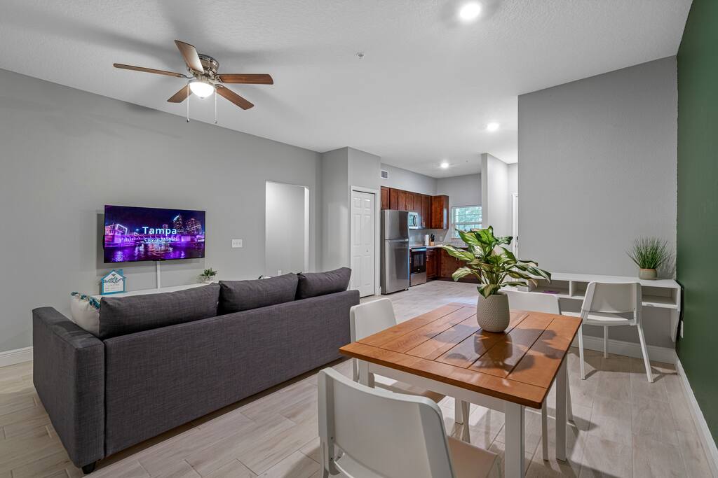 Newly Built Condo: 2BD/2BA w/nearby parks in TPA